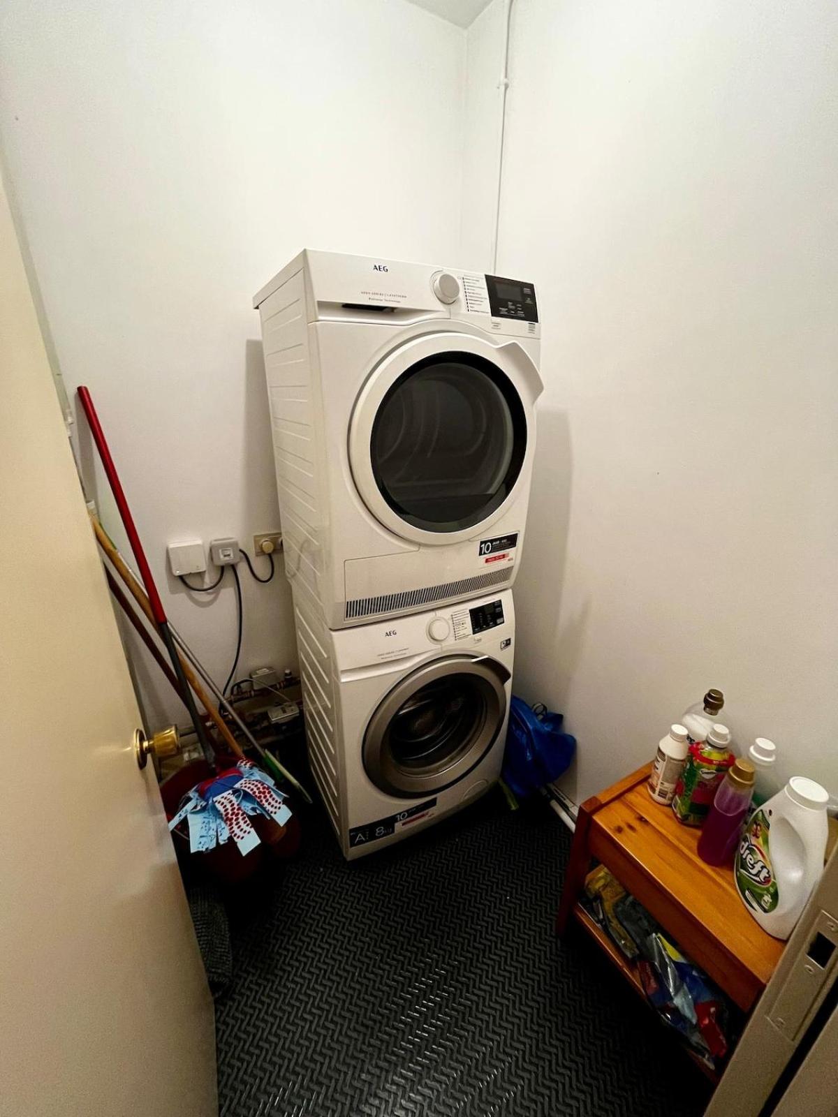 Big Apartment With Parking In אנטוורפן מראה חיצוני תמונה